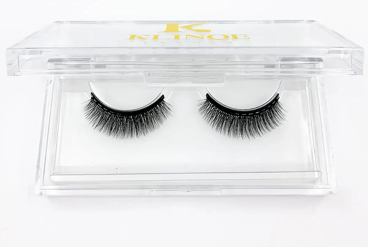 sapphire lashes